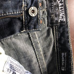 Buckle jeans